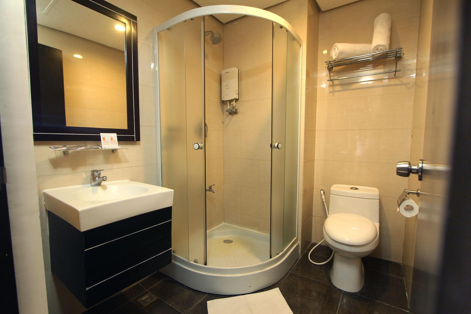 M Citi Suites Cebu Extérieur photo