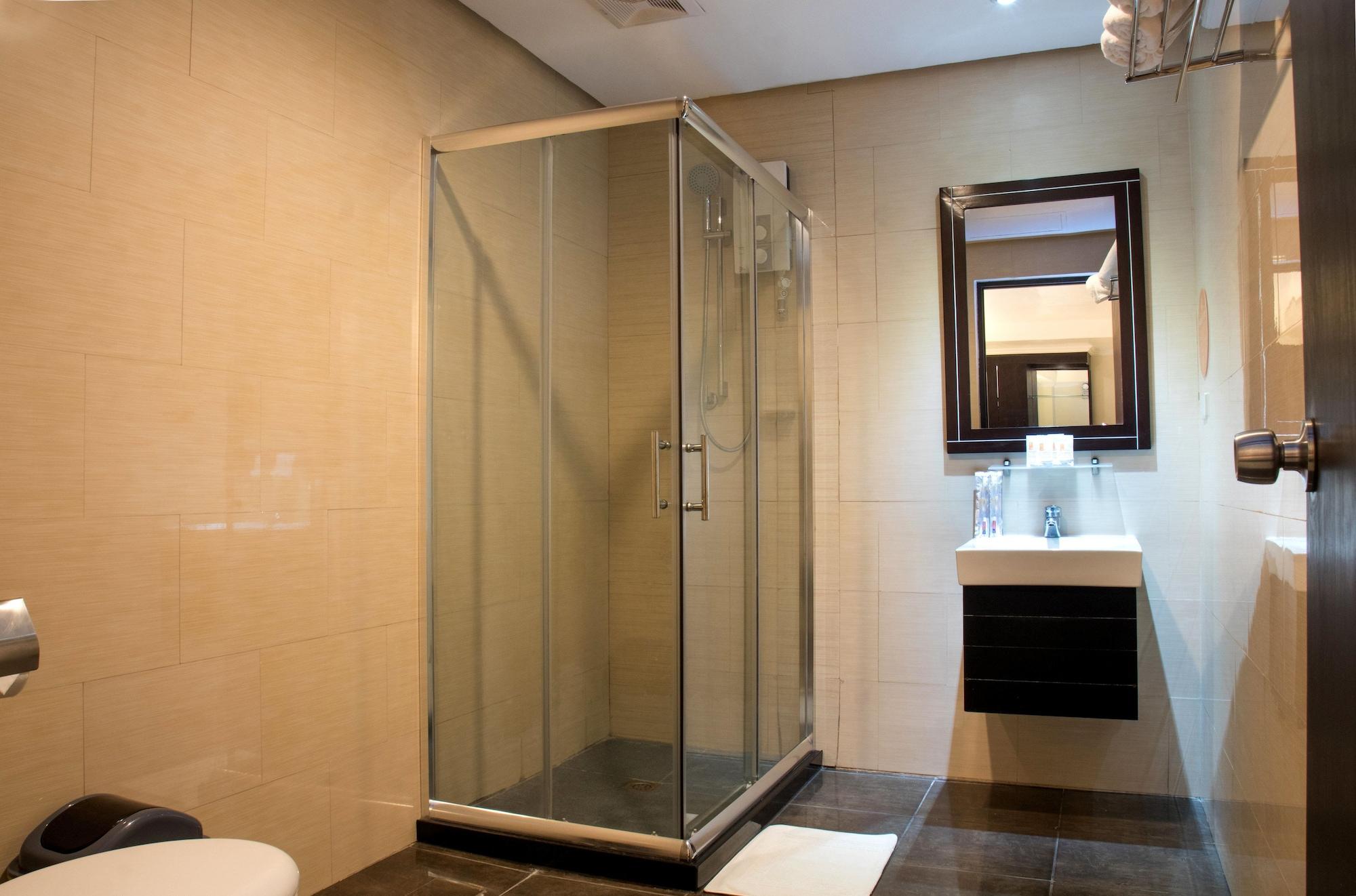 M Citi Suites Cebu Extérieur photo