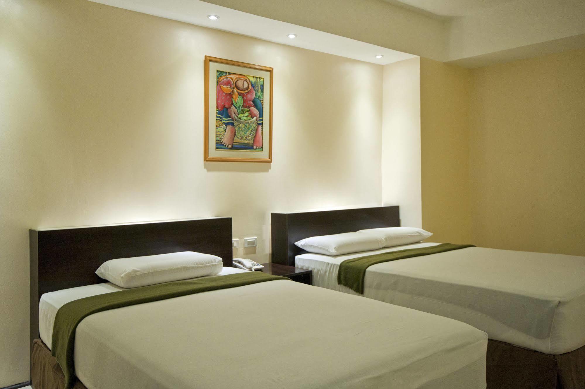 M Citi Suites Cebu Extérieur photo