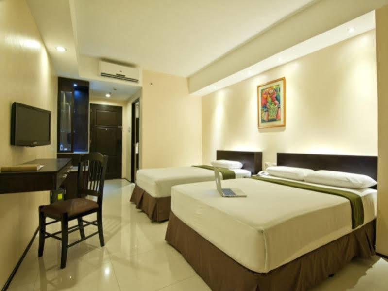 M Citi Suites Cebu Extérieur photo