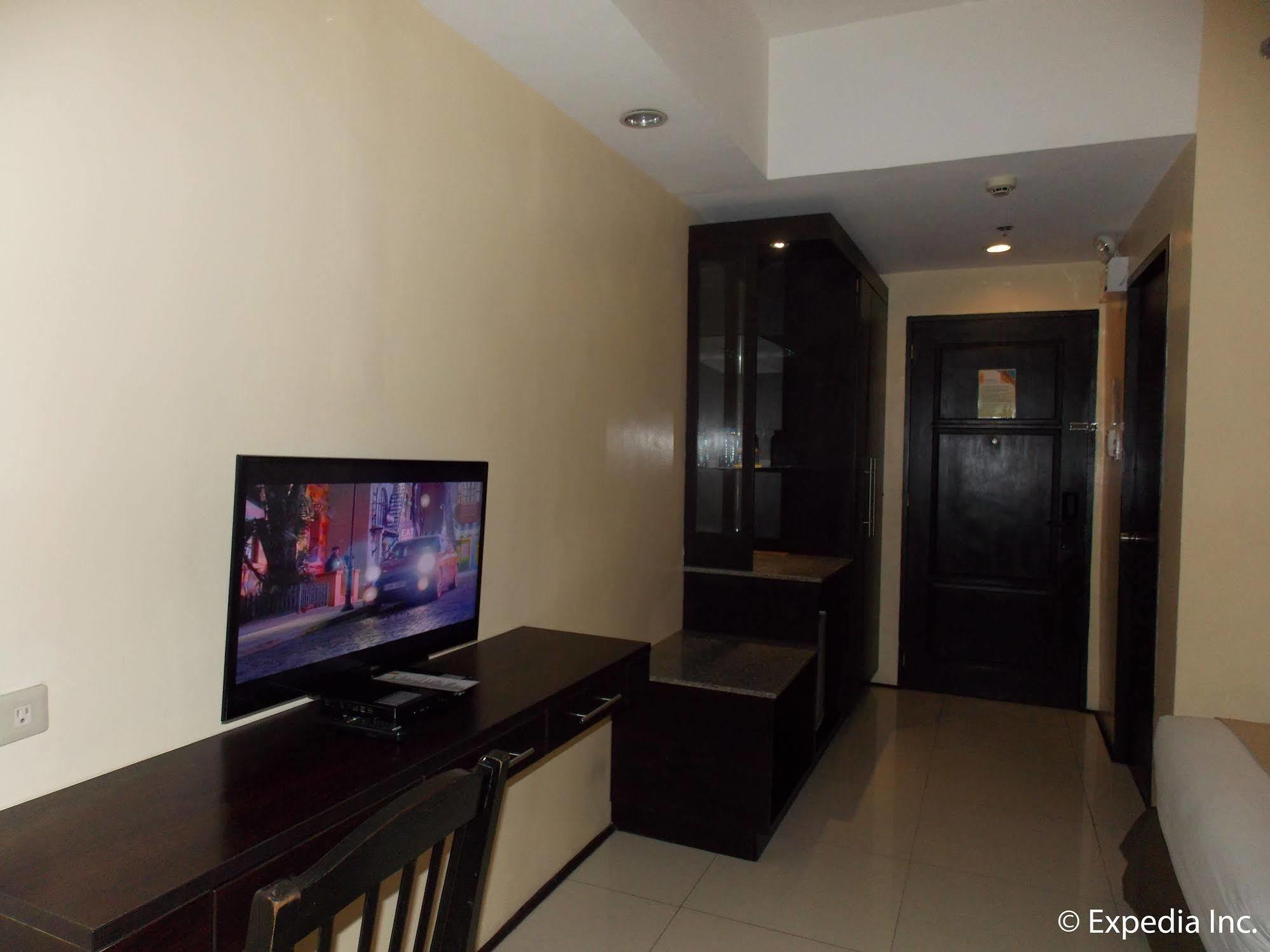 M Citi Suites Cebu Extérieur photo