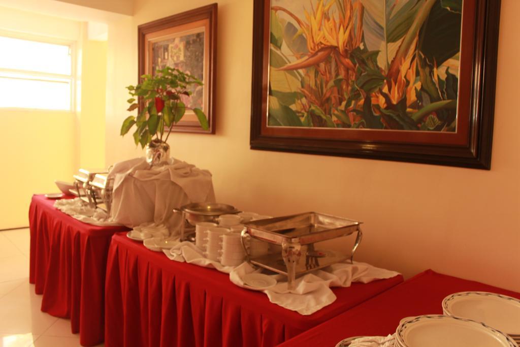 M Citi Suites Cebu Extérieur photo