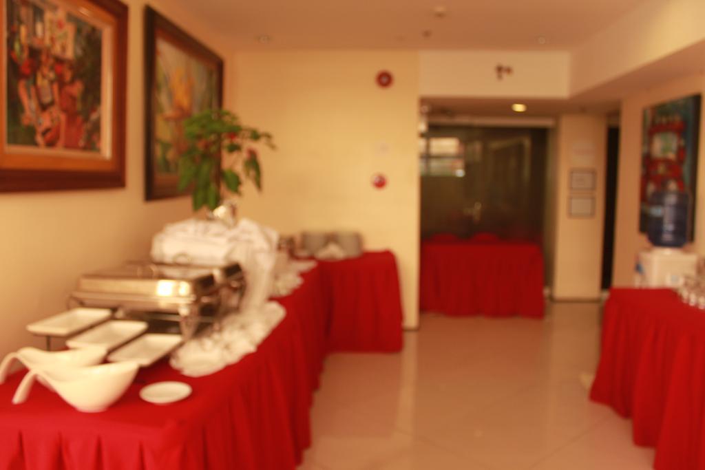 M Citi Suites Cebu Extérieur photo