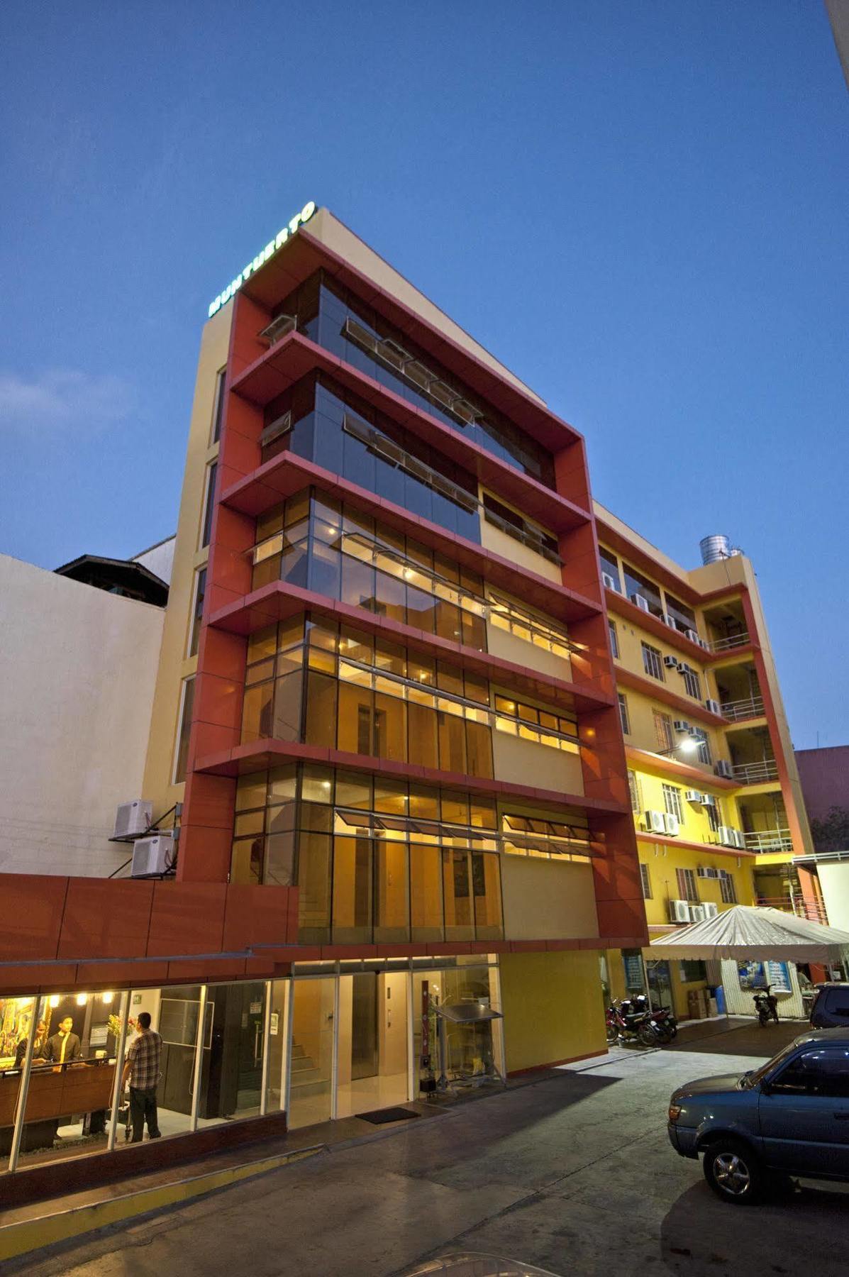 M Citi Suites Cebu Extérieur photo