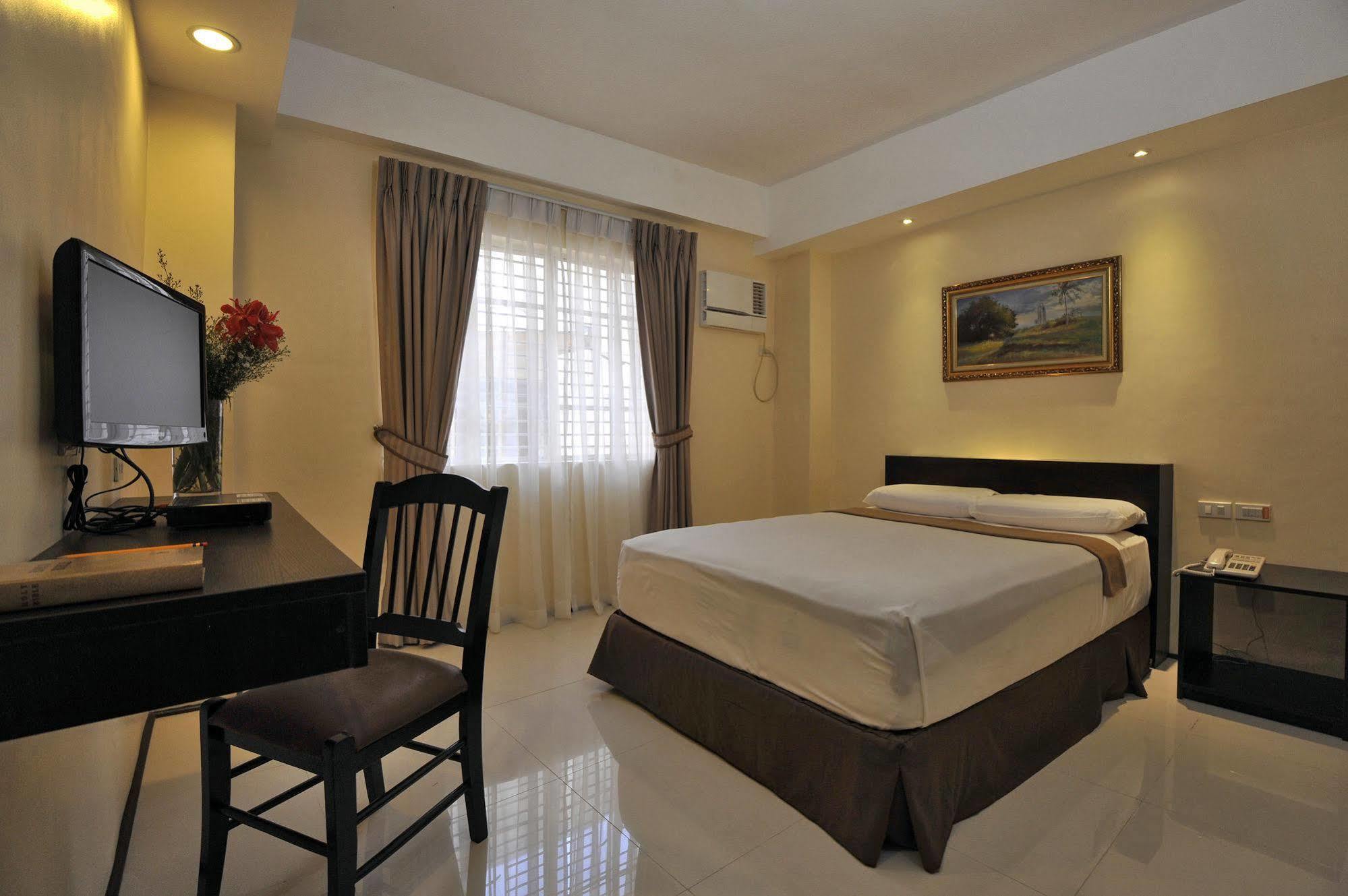M Citi Suites Cebu Extérieur photo