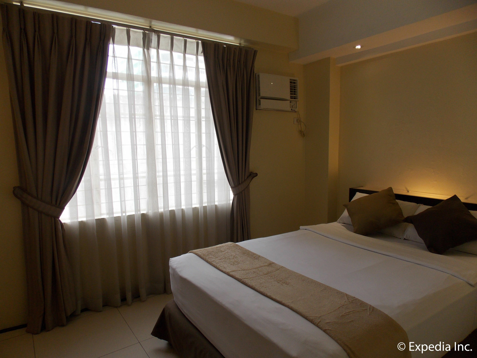 M Citi Suites Cebu Extérieur photo